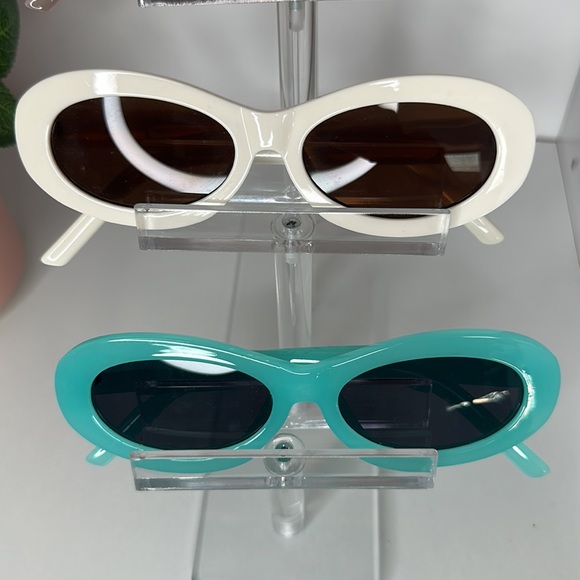 🔥 Classy Chic Oval Sunglasses - Picture 10 of 11